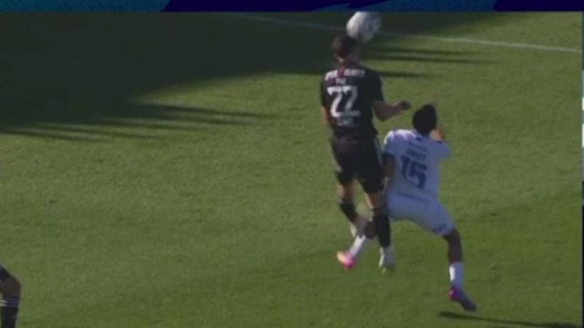 El gol que no fue y un empate que dejó a Vélez con gusto a poco ante Riestra