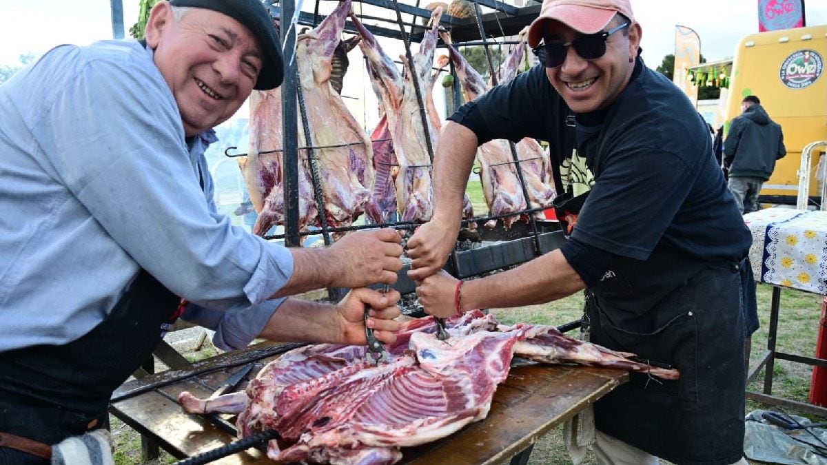 Confluencia de Sabores desbordó el Parque Jaime de Nevares con más de 90 puestos y convirtió a Neuquén en una gran mesa a cielo abierto