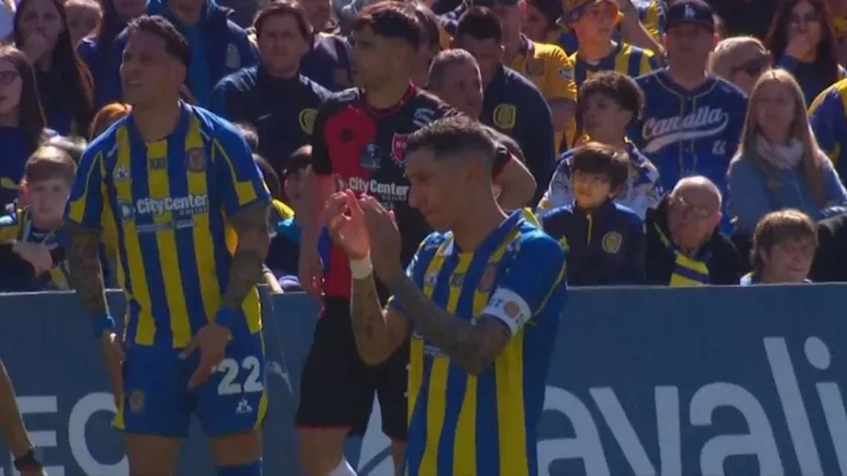 El clásico de Rosario se detuvo para despedir a Messi y se reanudó con un empate que no le sirve a ninguno