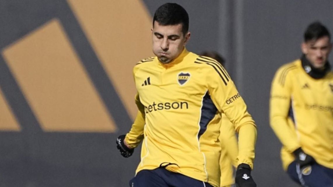 Nueve meses después, Battaglia se puso la pechera y volvió a moverse con el plantel de Boca