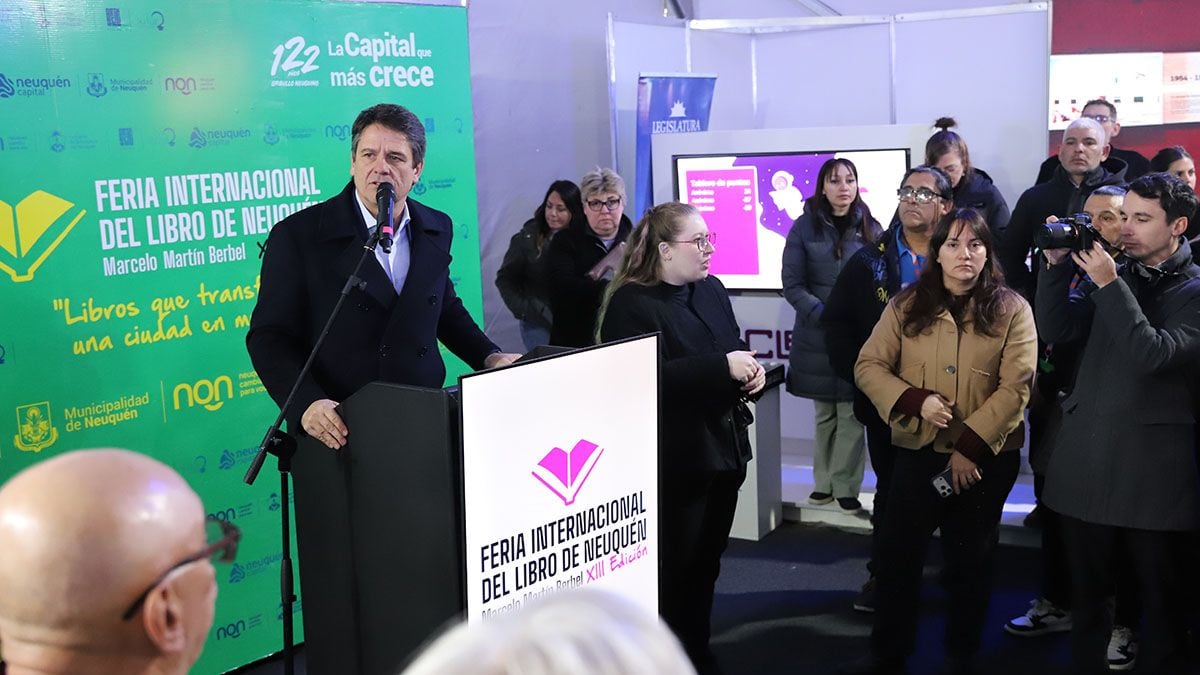 Neuquén celebra al libro bajo los tilos del Bellas Artes y se prepara para recibir a más de 200 escritores