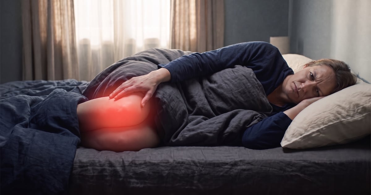 Cuando la rodilla se despierta de madrugada: claves para entender el dolor nocturno y saber cuándo consultar