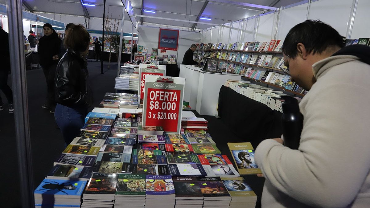 La Feria del Libro de Neuquén se despide este domingo con teatro, talleres y literatura para todos los gustos