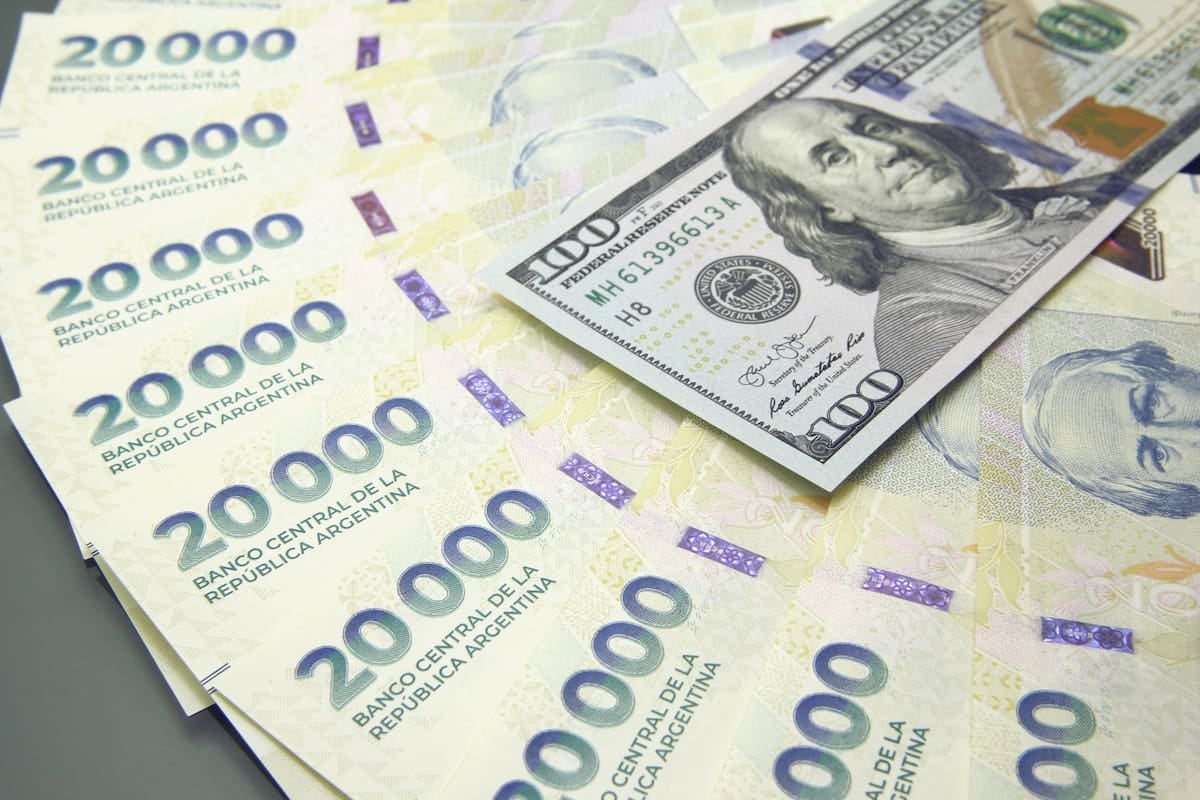 El sueldo formal perdió 3,4% frente a la inflación en el primer semestre y los haberes mínimos también quedaron por debajo de los precios