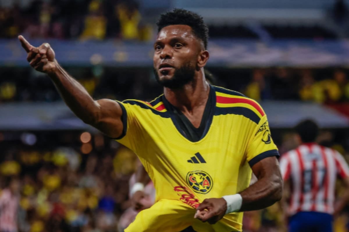 Borja se vistió de salvador y le borró la sonrisa a Milito en el clásico mexicano