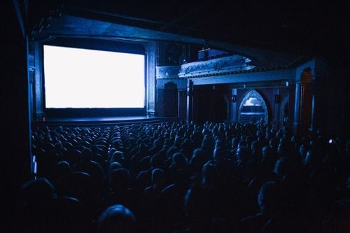 El INCAA asegura que quintuplicó los apoyos al cine y desactiva la denuncia de recortes, pero Fonzi descree: "Dependemos de las plataformas totalmente"