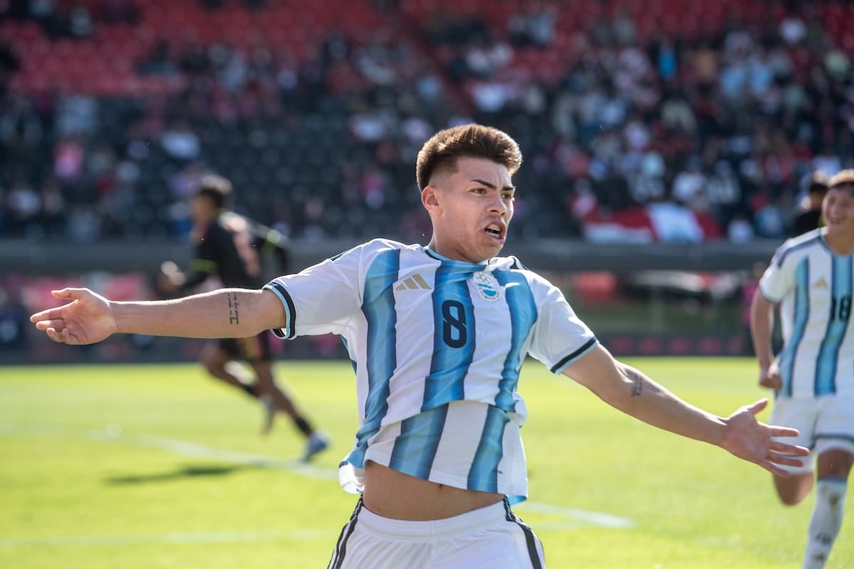 Espíndola lo salvó a la Albiceleste sobre la hora y la final con Paraguay ya es una revancha con olor a desquite