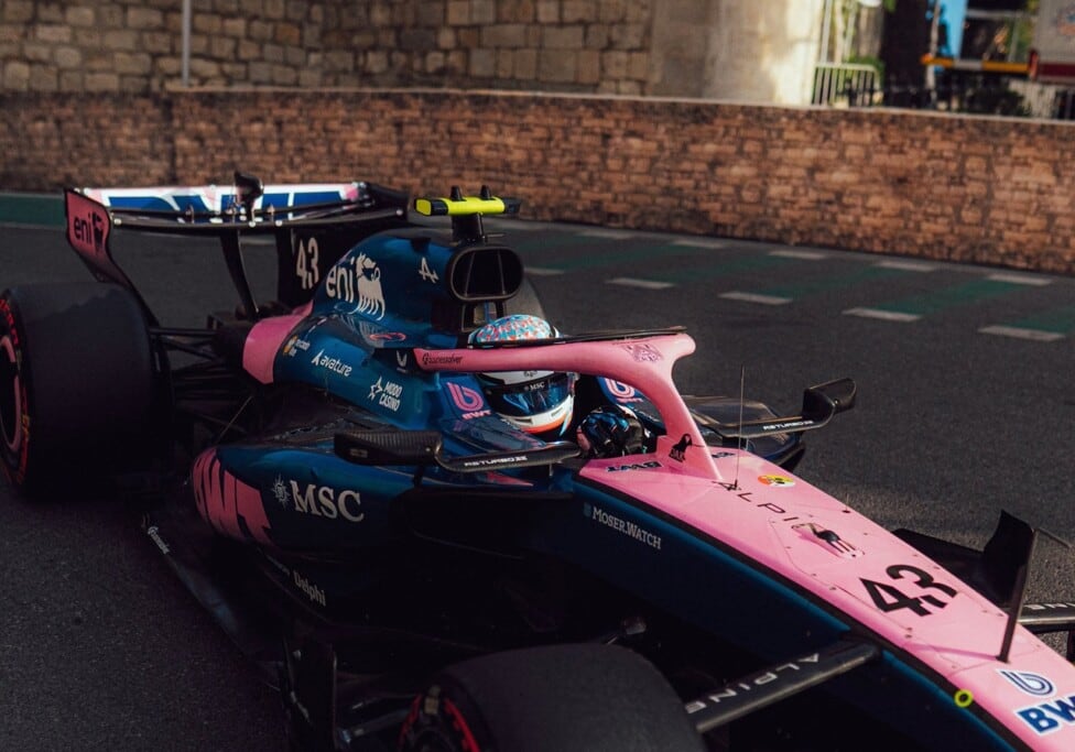 Colapinto se metió en el Top 10 en Bakú y ahora va por la clasificación