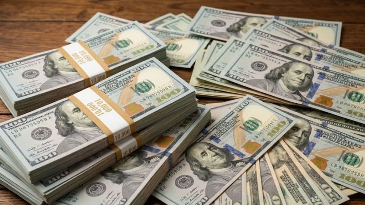 El dólar oficial cerró la rueda en $1545 y el blue se sostuvo en $1560, sin cambios respecto de la apertura