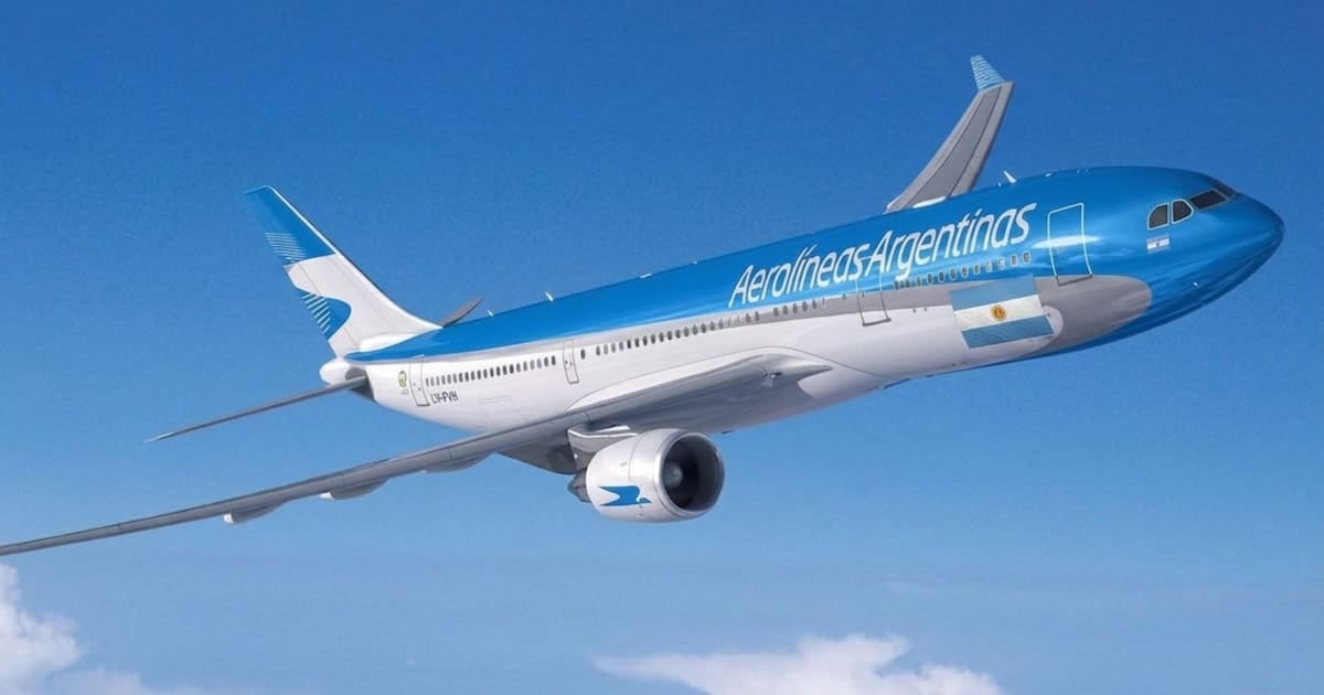 Aerolíneas Argentinas amplió su grilla para el verano 2027 y los precios muestran fuertes diferencias frente a la competencia