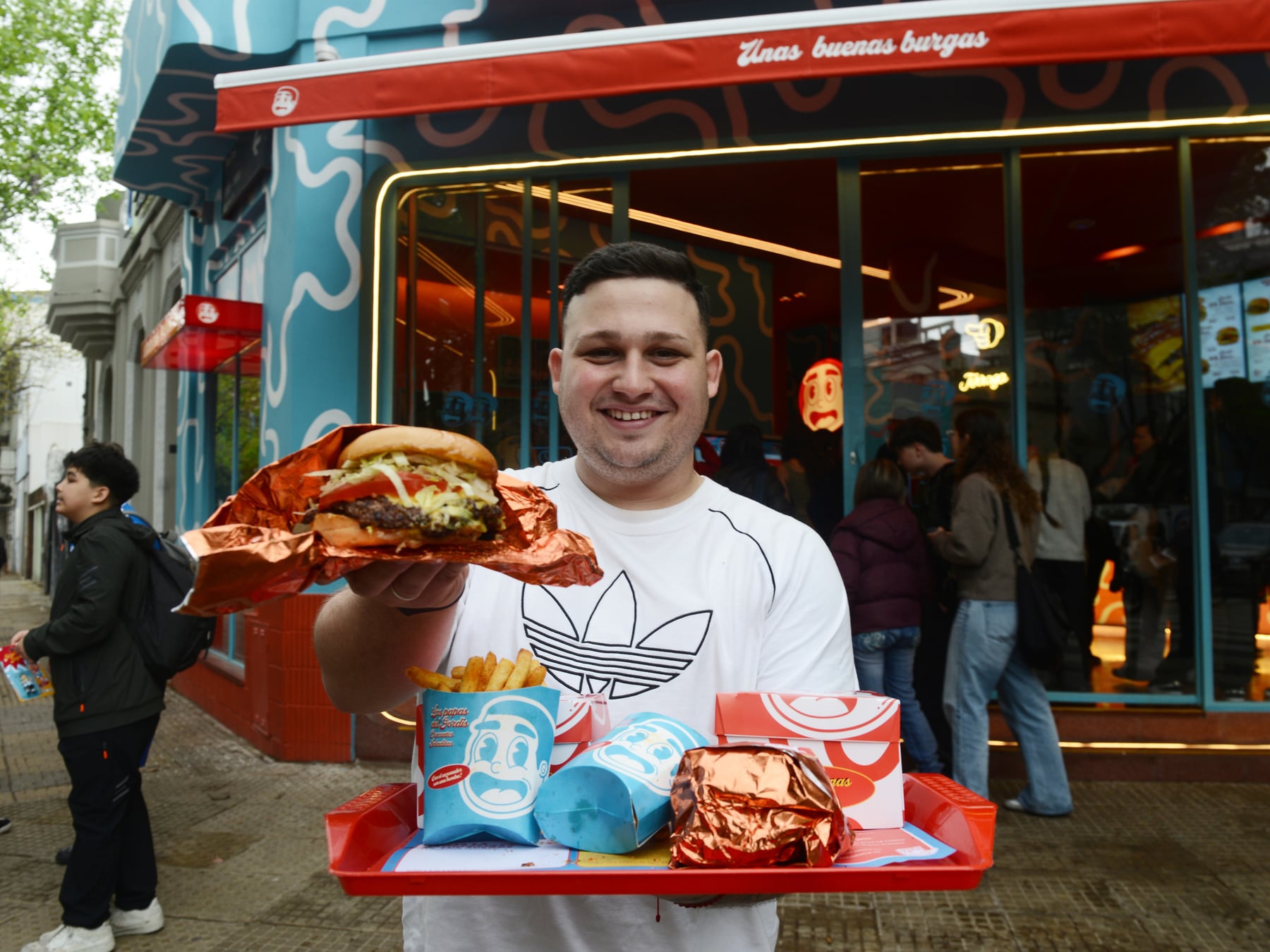 El Gordis abrió su propio local de hamburguesas en Palermo y ya vende 3.000 por día