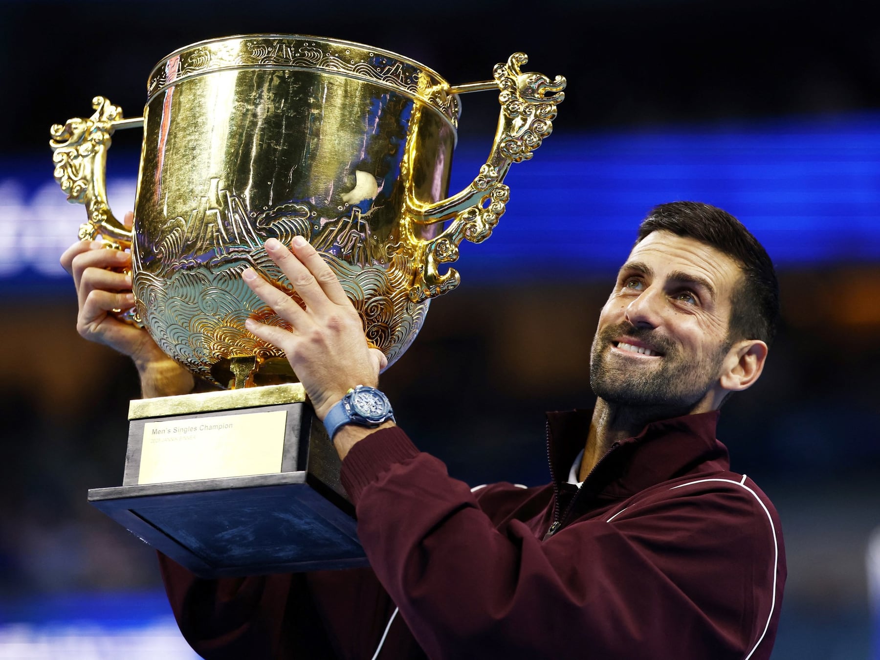 Djokovic acaricia los 103 de Federer: Pekín lo deja a uno del récord histórico