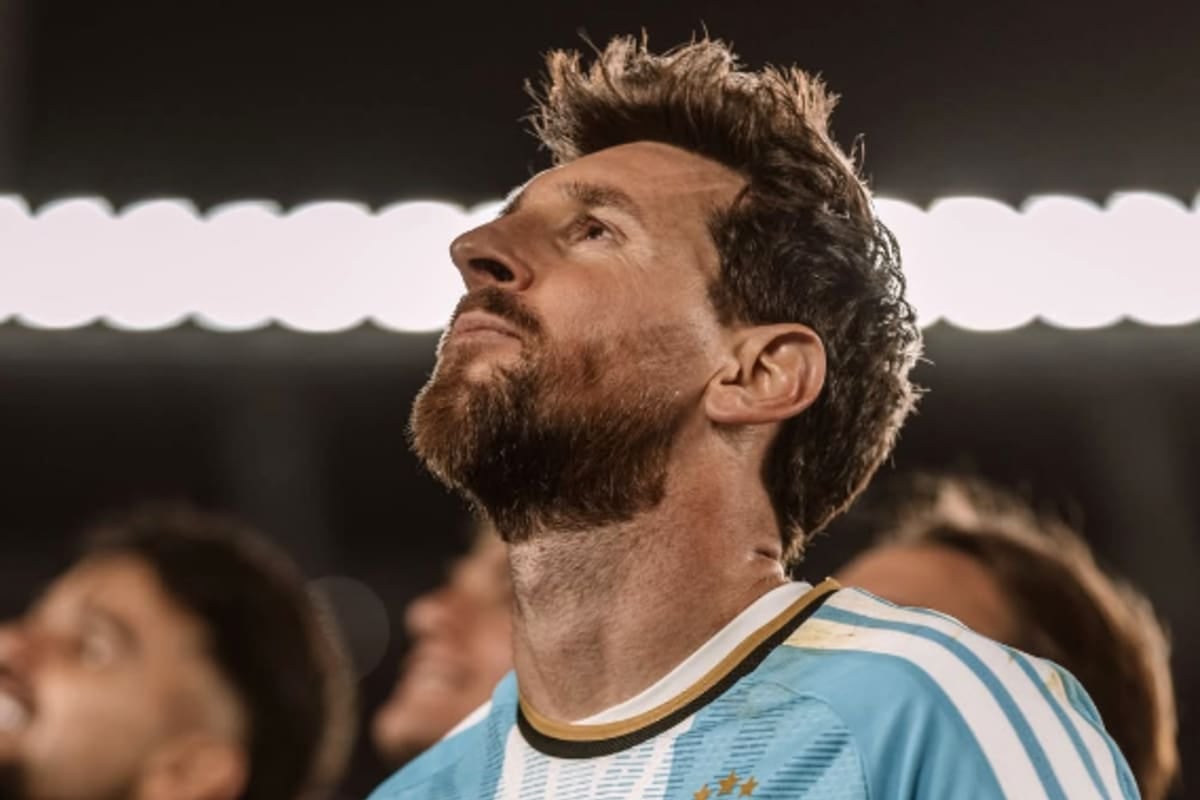 El 10 se saca la celeste y blanca: Messi cerró su historia con la selección y la arrancó con un golazo