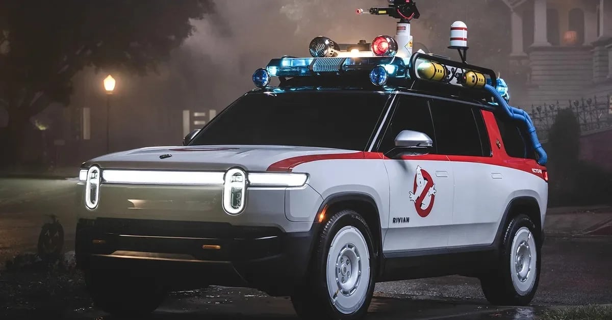 Volver a la llamada: Bill Murray revive a Venkman sobre una camioneta eléctrica con alma de Ecto-1