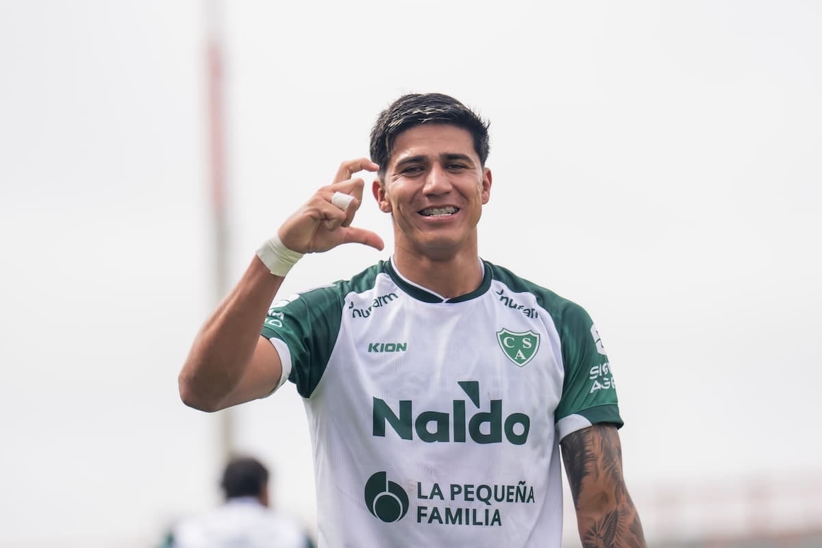Marabel y la cuenta pendiente con el Gol del Norte: el nueve de Sarmiento va por la cima ante River