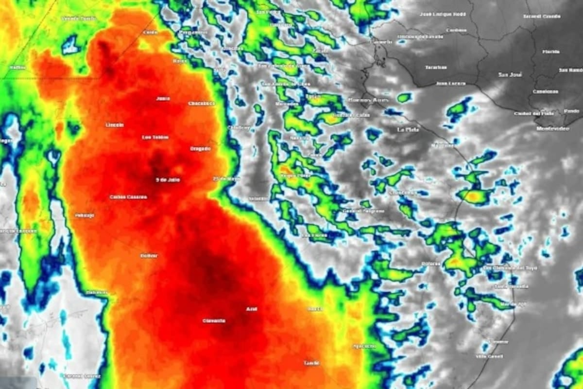 Una semana con la misma manta de nubes encima del AMBA y un culpable bien identificado sobre el Atlántico