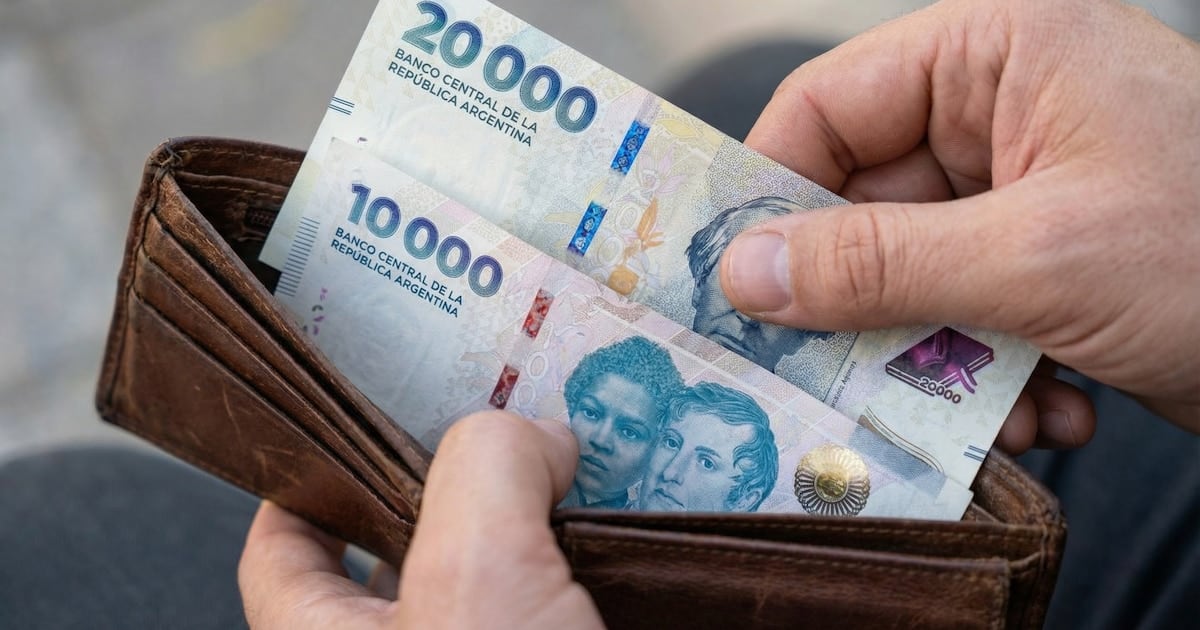 La economía cotidiana bajo la lupa: siete de cada diez argentinos la califican como mala y prevén un semestre aún más complicado