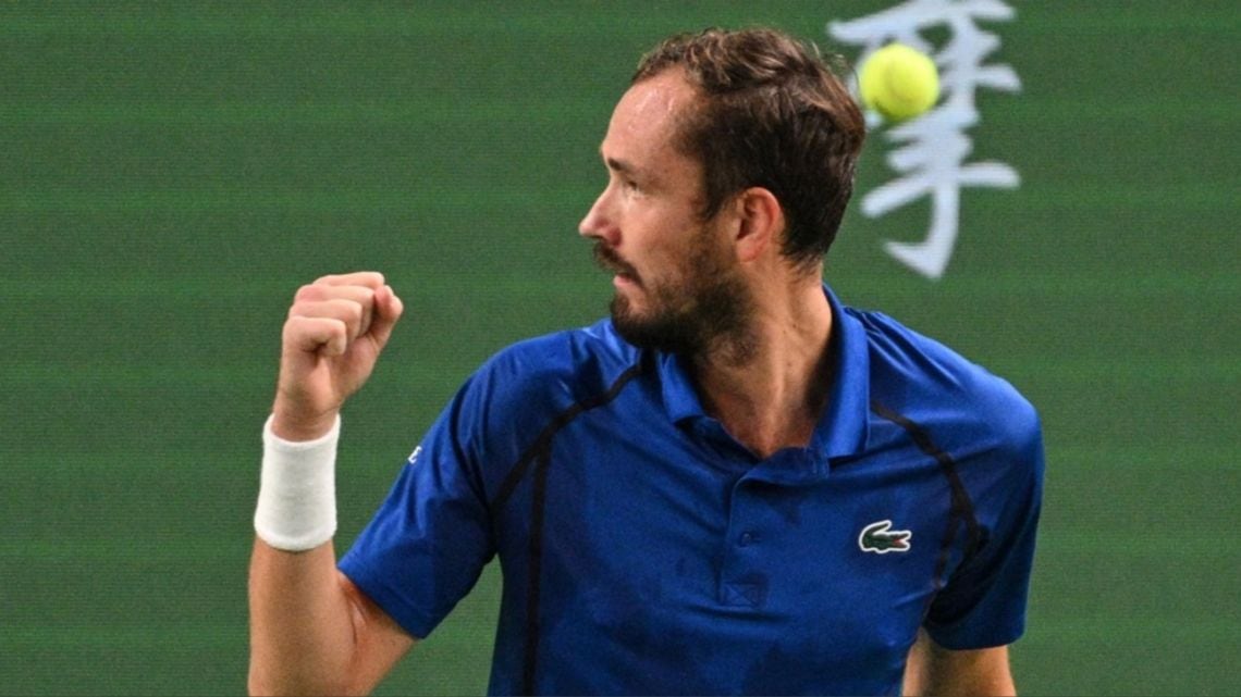 Shanghái ya tiene a sus cuatro: Jódar hace historia y Medvedev se planta en semis