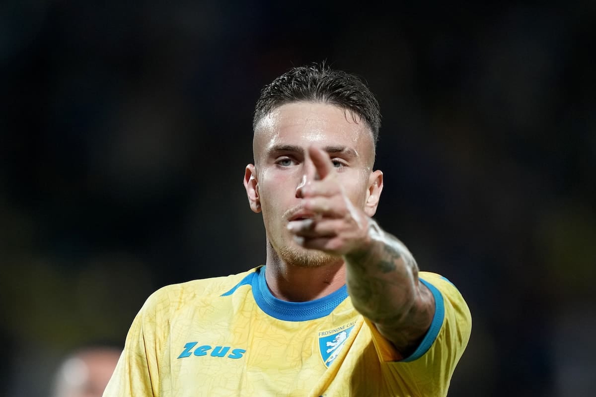 Raimondo se calza el traje de crack y deja a Lautaro mirando de abajo