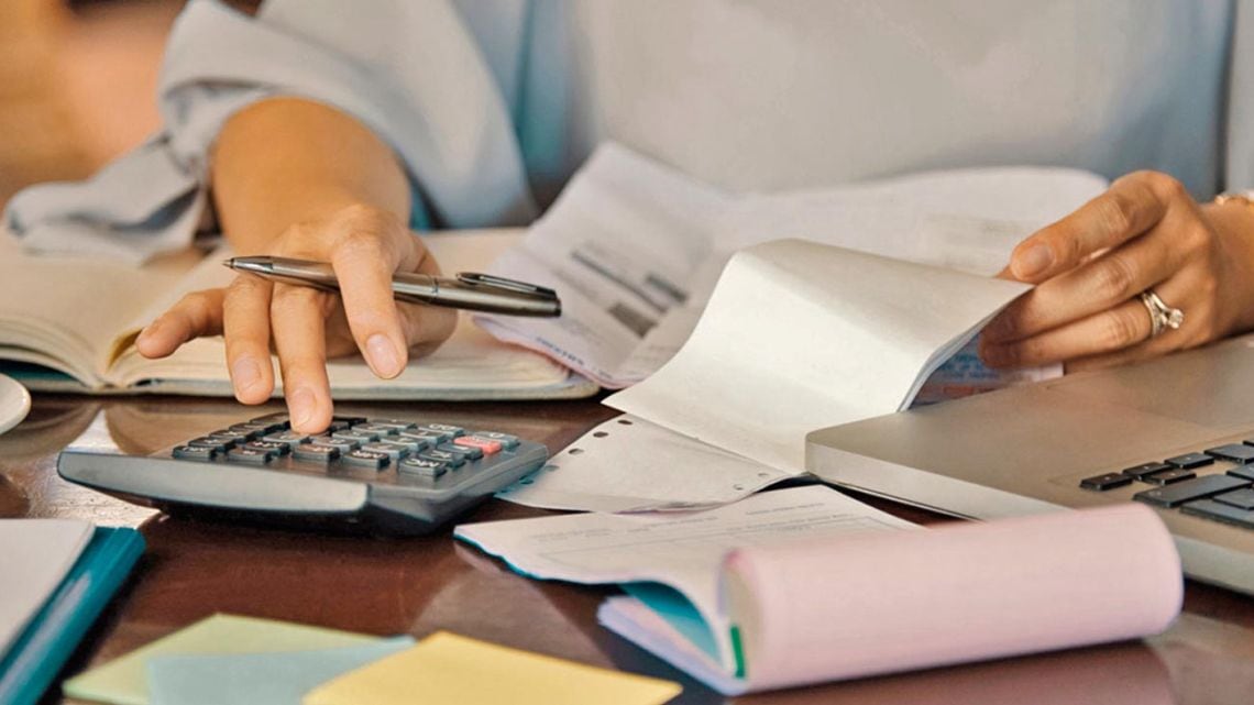 La mora de las familias trepó a 12,81% en agosto y duplica el registro de 2025