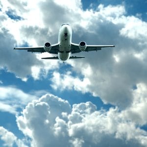La Argentina mantiene la carga impositiva más alta de la región en los pasajes aéreos internacionales