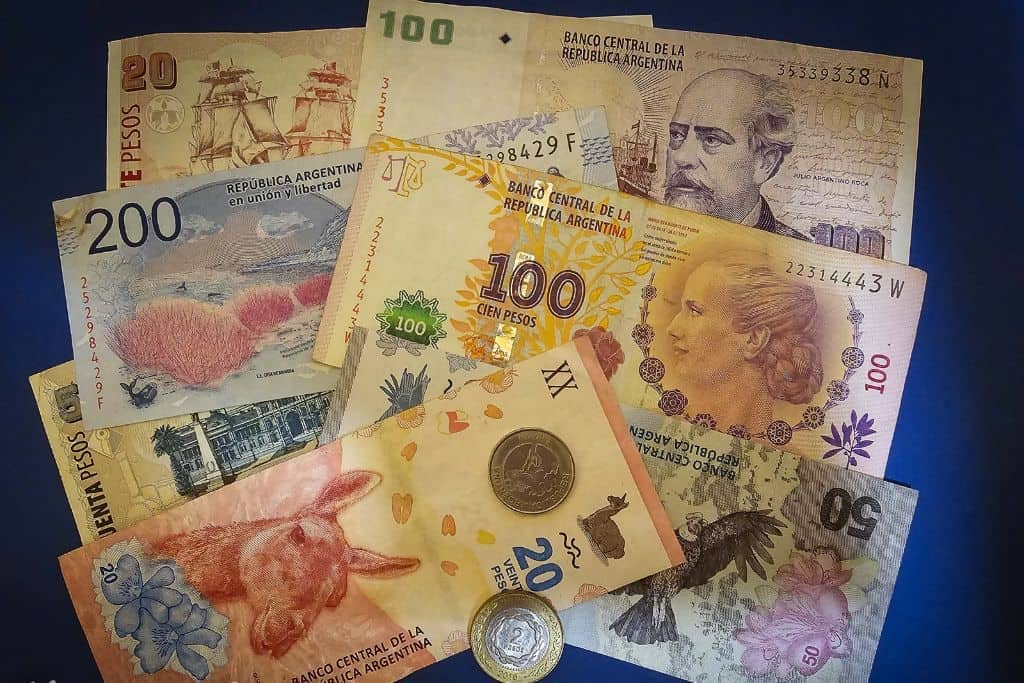El dólar arranca la semana sin movimientos, mientras la inflación mensual sube al 1,9%