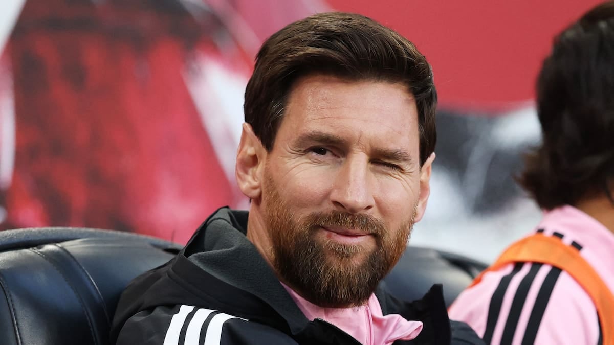 Un gol en contra/configura el 1-0 de New York ante un Messi que llegó sobre el borde