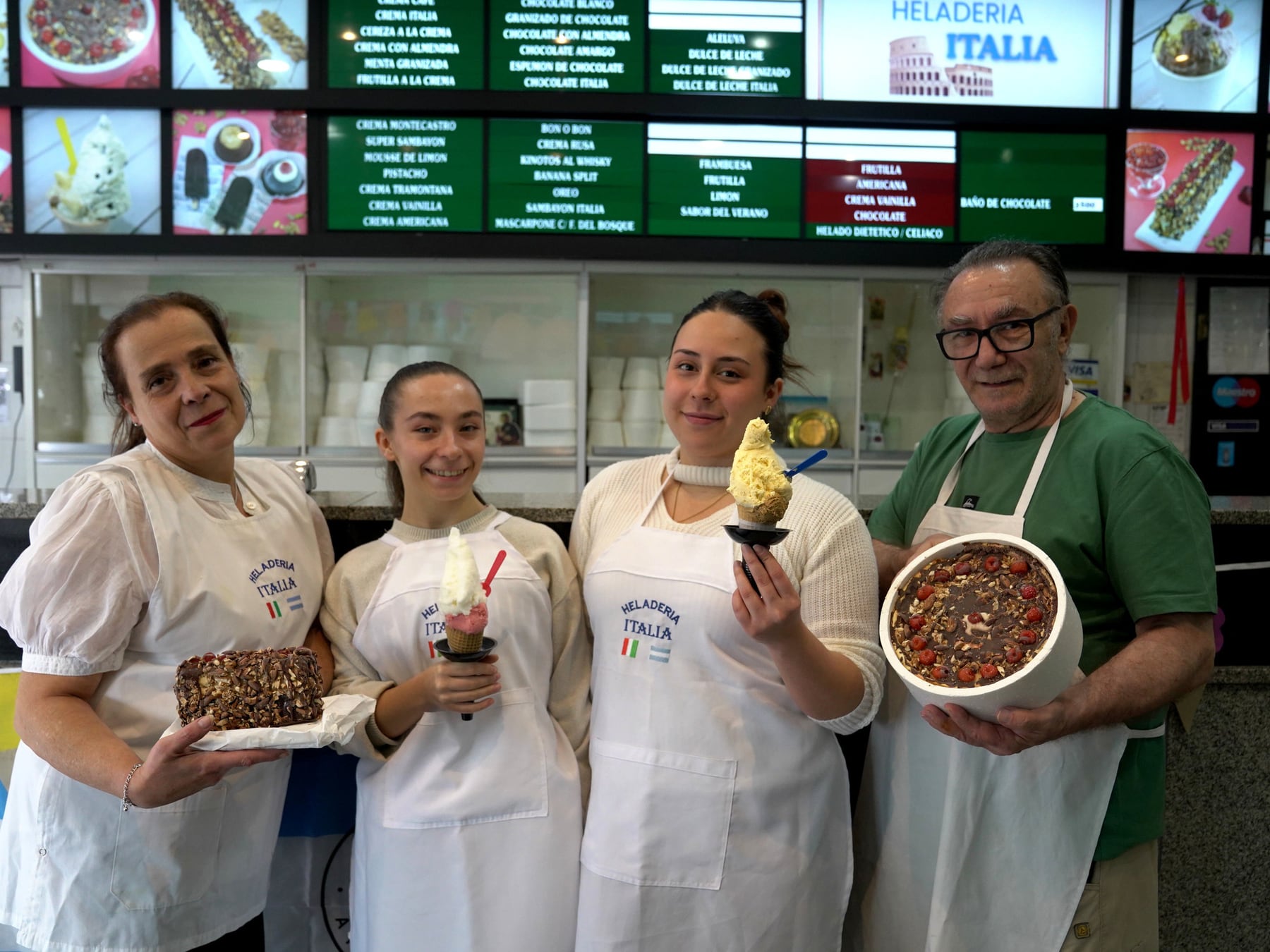 Monte Castro conserva un gelato de 1966 elaborado con la maquinaria original